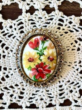 Floral Porcelain Cameo Brooch with Antique Gold Frame - Red & Yellow Flowers